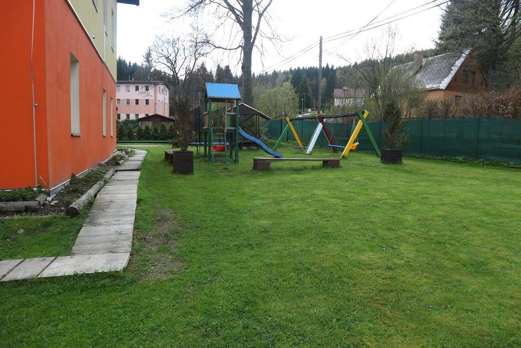Apartmany Lestarka Kořenov Exteriör bild